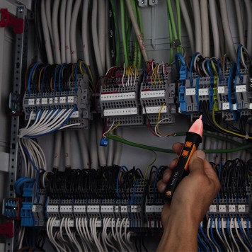 Testo 745 Бесконтактный детектор напряжения-3